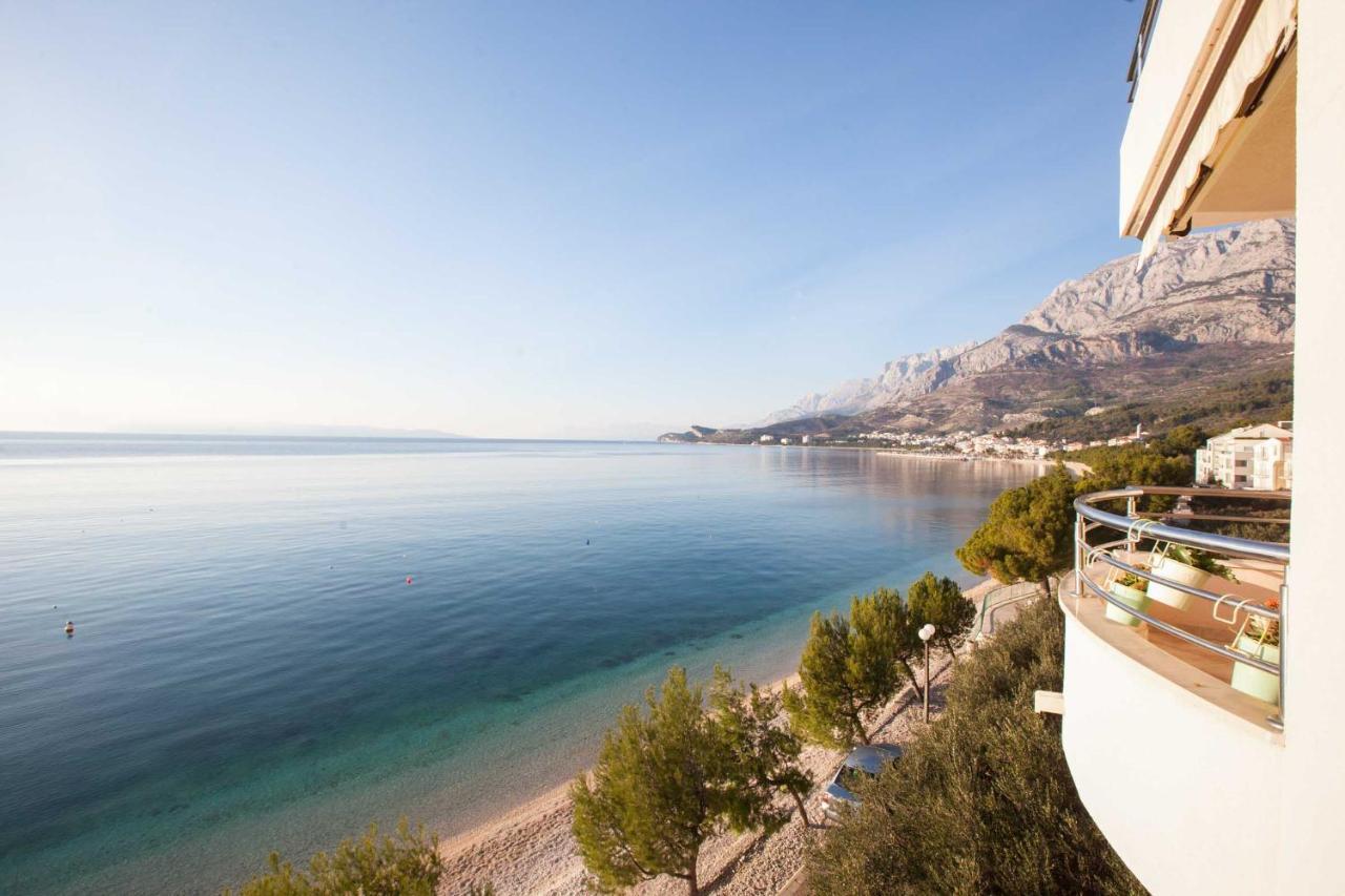 Apartments Marijan - Beachfront Tučepi エクステリア 写真