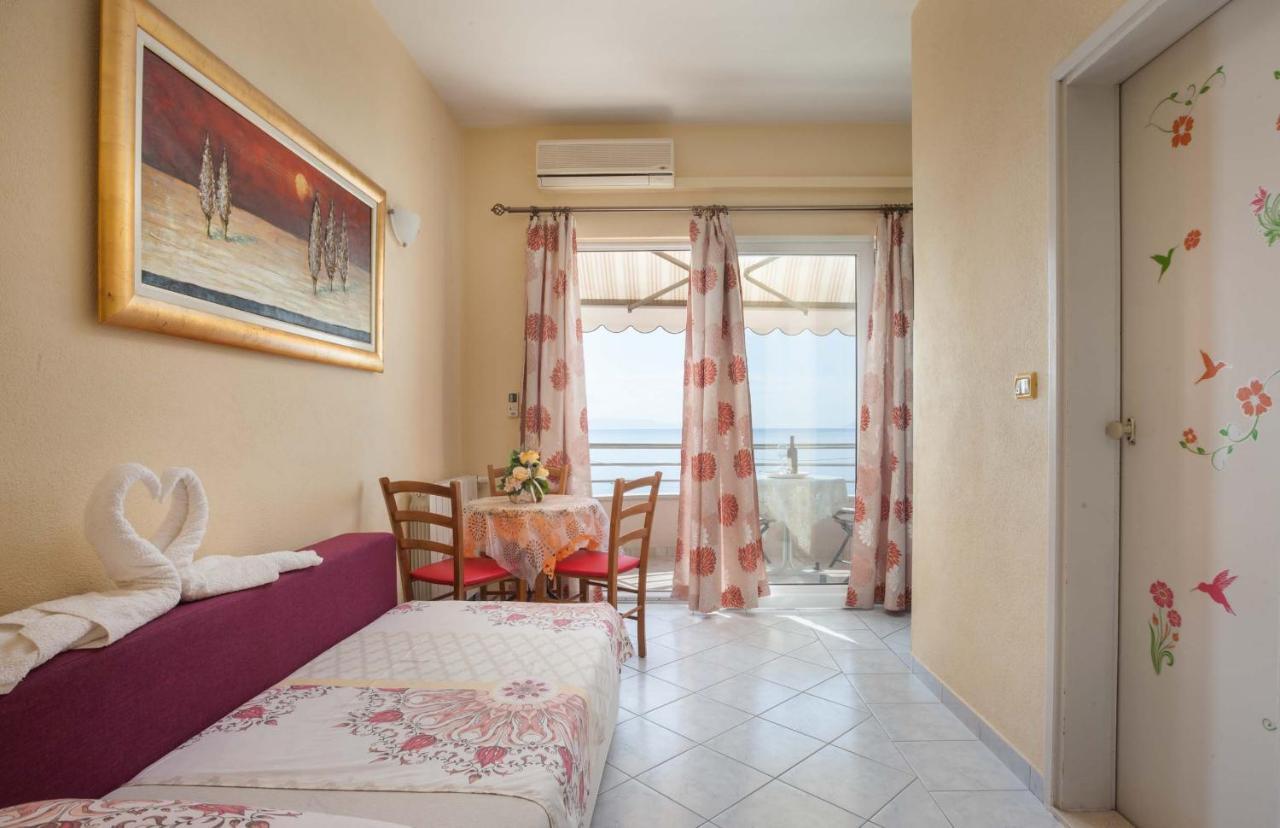 Apartments Marijan - Beachfront Tučepi エクステリア 写真