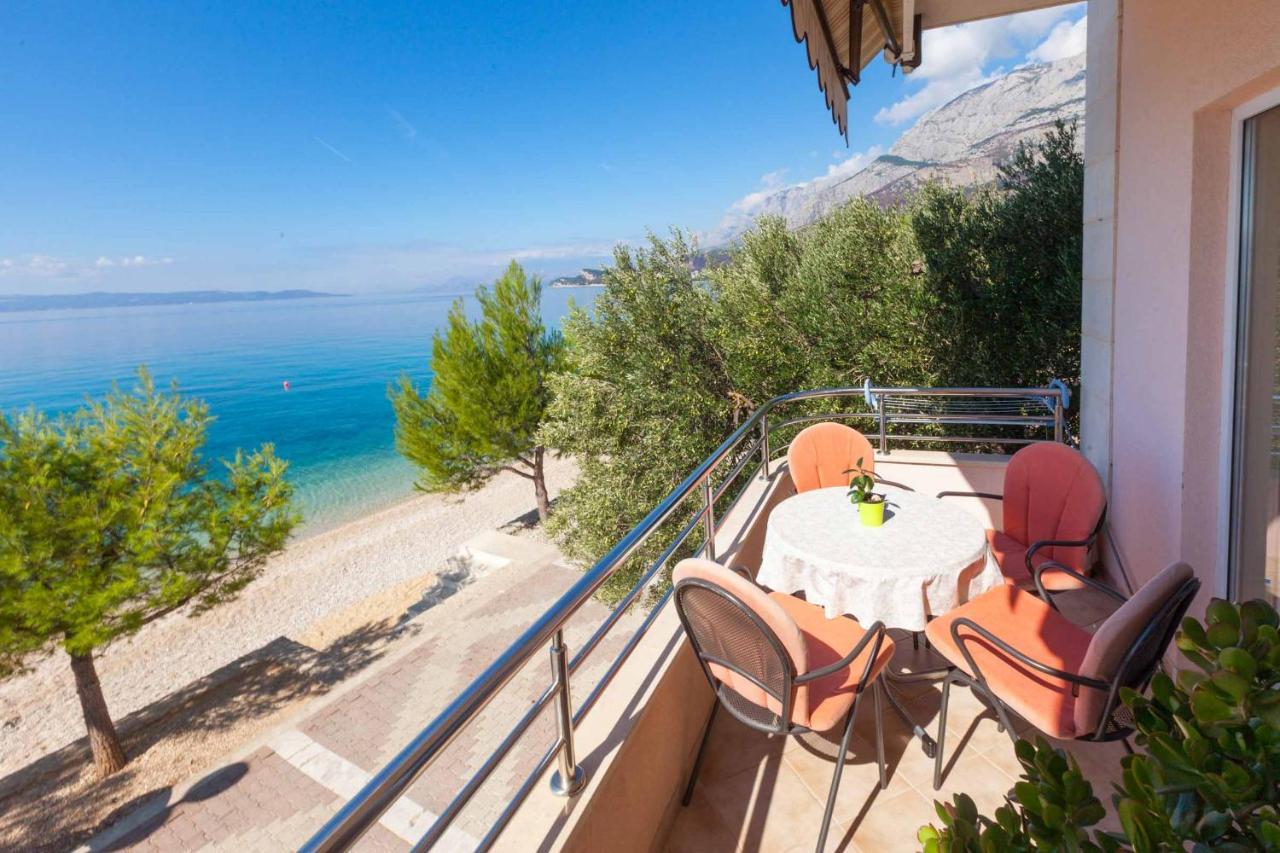 Apartments Marijan - Beachfront Tučepi エクステリア 写真