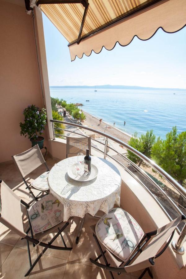Apartments Marijan - Beachfront Tučepi エクステリア 写真
